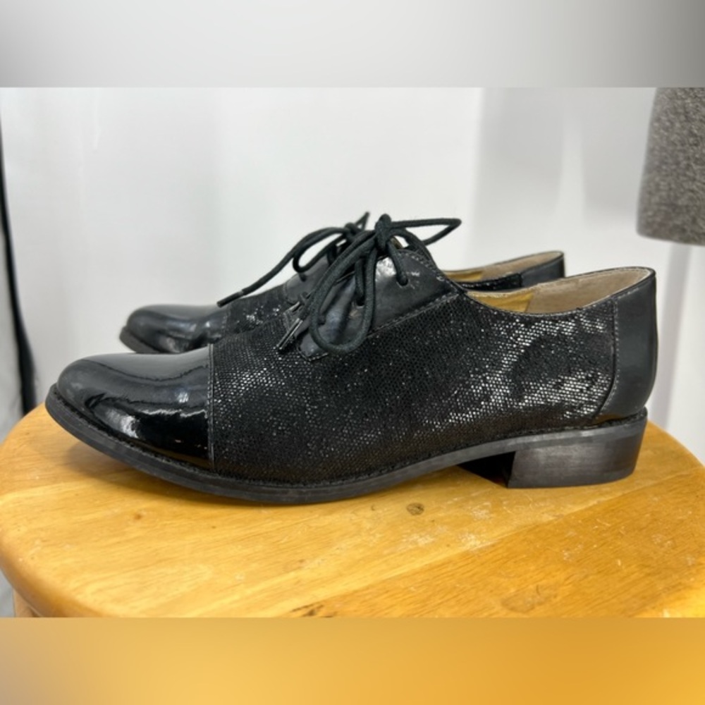 Seychelles classic Black Laced patten, leather Oxfords 7 1/2